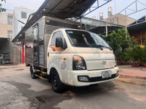 Xe tải Hyundai New Porter H150 1.4 tấn thùng kín đời 2022