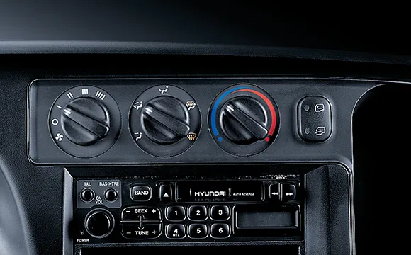 Xe tải Hyundai W750L tải trọng 3.5 tấn thùng kín 5m