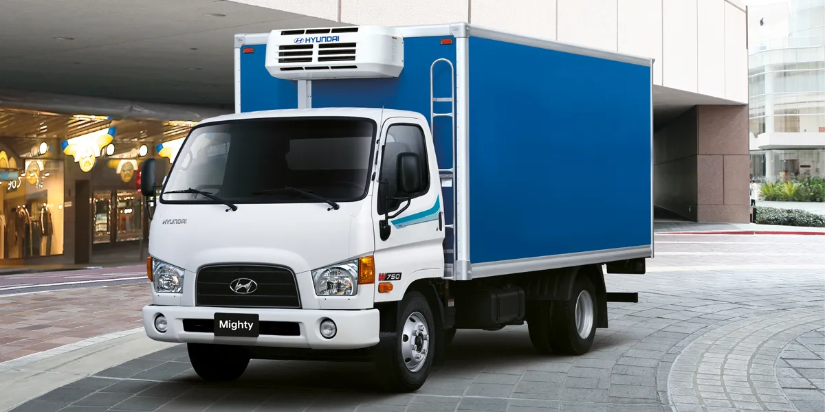 Xe tải Hyundai W750L tải trọng 3.5 tấn thùng kín 5m
