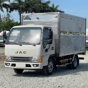 Xe tải Jac 1.99 tấn H200 Euro 5 thùng kín