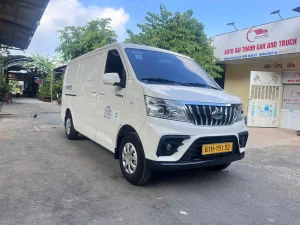 Xe tải van Tera V8 2 chỗ tải trọng 945 Kg đời 2024