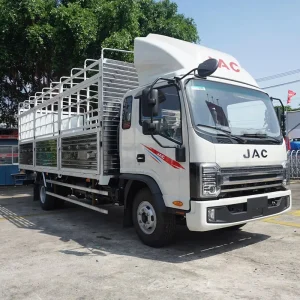 Xe tải JAC N900S Plus E5 tải trọng 9.1 tấn thùng khung mui